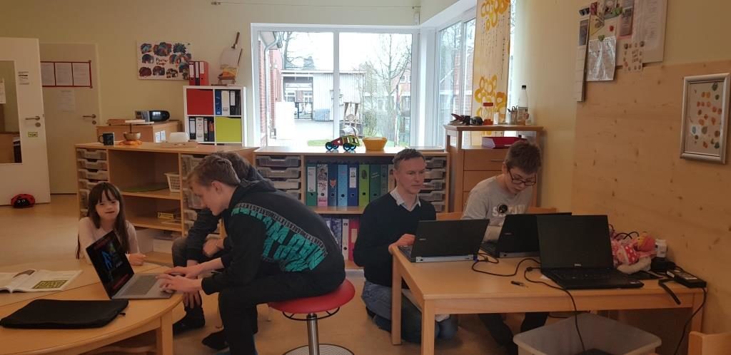 Laptops Freie Schule Himmelpforten 2