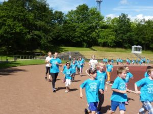 Läufer beim Sponsorenlauf