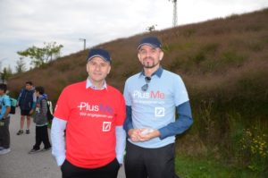 Zwei Helder beim Sponsorenlauf