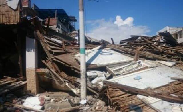 Die Schäden im Ort Bahia de Caraquez, Ecuador, nach dem Erdbeben