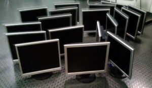 Anständige Flachbildschirme für die BBS Kusel