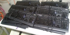 Das passende Zubehör für die neuen Bildschirme der BBS Kusel