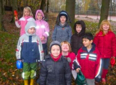 Pflanzaktion zur Schulverschönerung